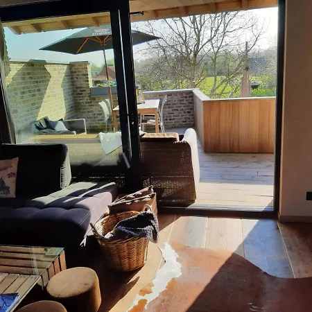 Tatil Evi Belle Vie Comfortable Near Bruges Oostkamp